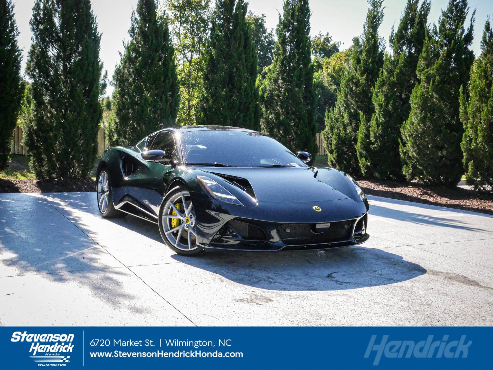 2026 Lotus Emira Turbo SE — photo 1 of 10