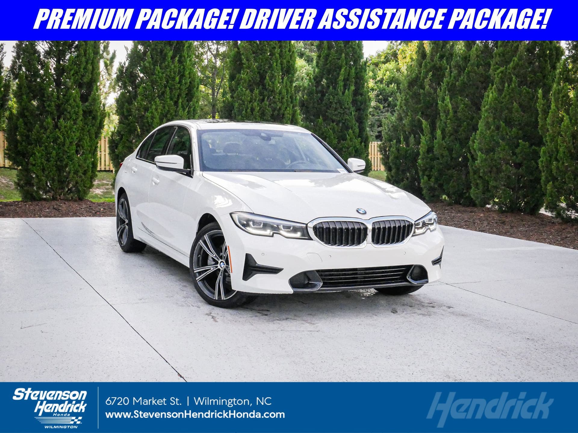 2022 BMW 3 Series 330i xDrive — photo 1 of 9