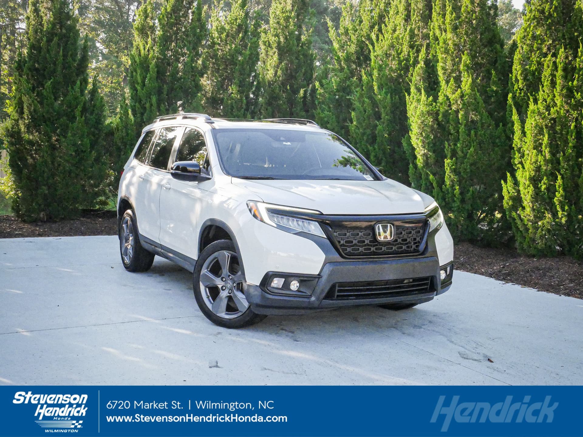 2021 Honda Passport Touring — photo 1 of 11