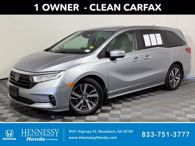 2022 Honda Odyssey Touring — photo 1 of 12