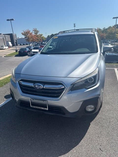 2019 Subaru Outback Limited — photo 1 of 3