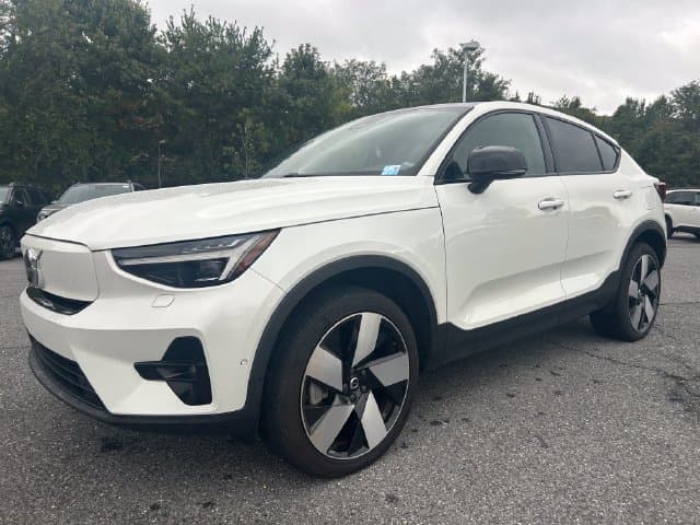 2023 Volvo C40 Recharge Pure Electric Ultimate — photo 1 of 5