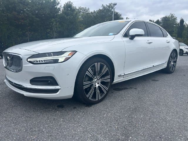 2023 Volvo S90 Base — photo 1 of 5