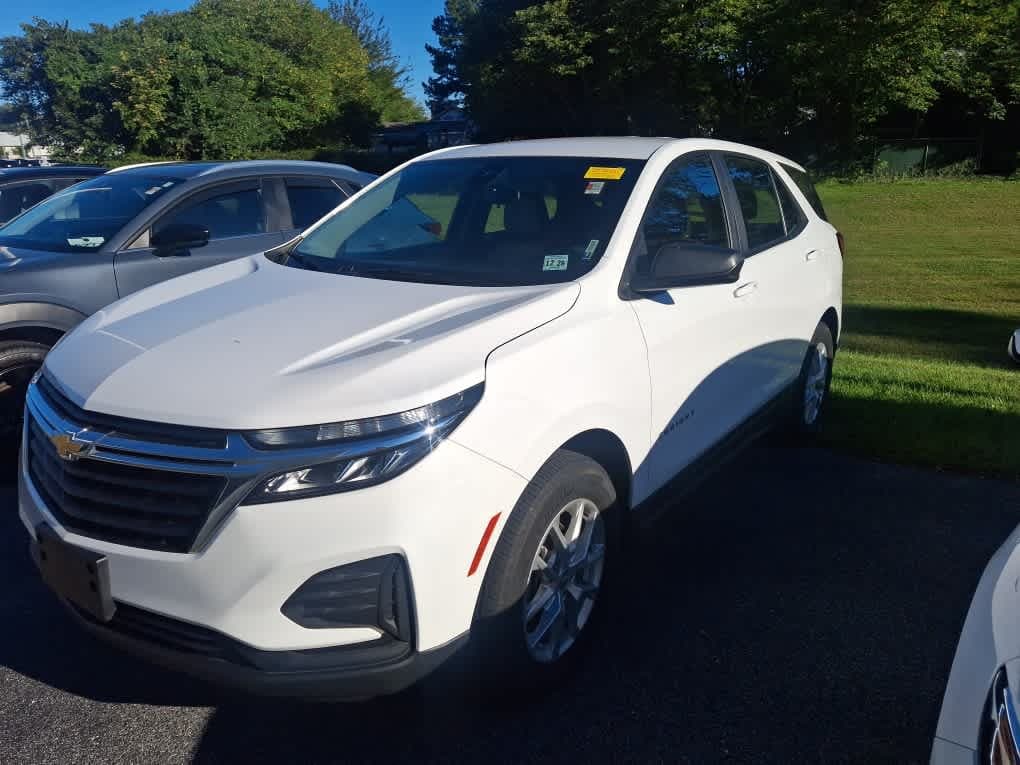 2024 Chevrolet Equinox Base — photo 1 of 4