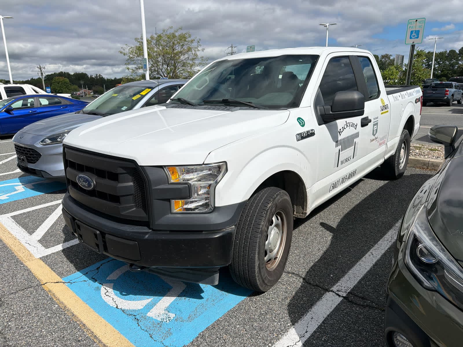 2017 Ford F-150 Base — photo 1 of 11