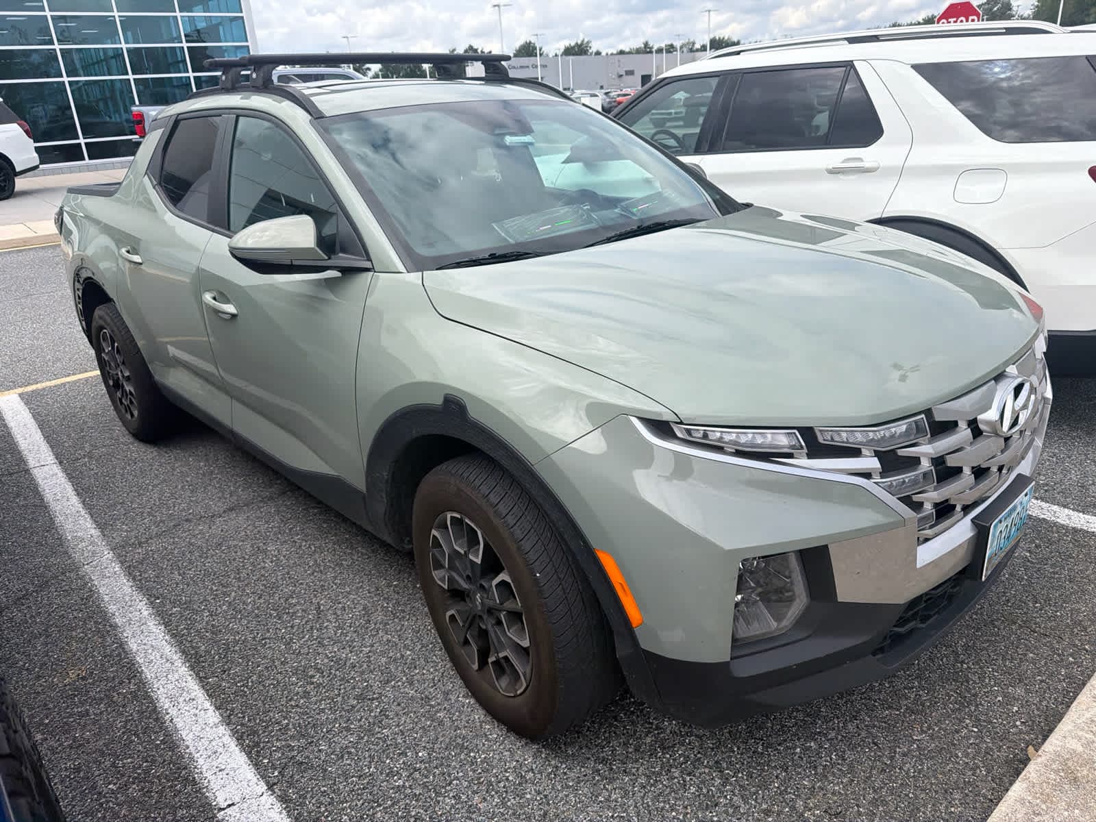2023 Hyundai Santa Cruz Base — photo 1 of 2