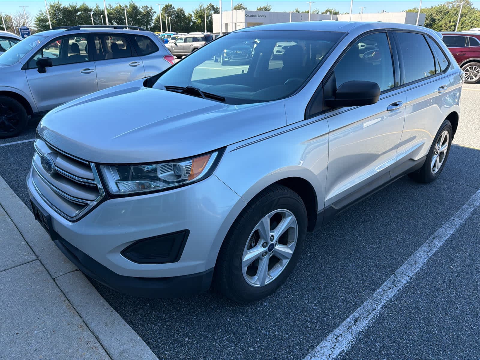 2015 Ford Edge SE — photo 1 of 4