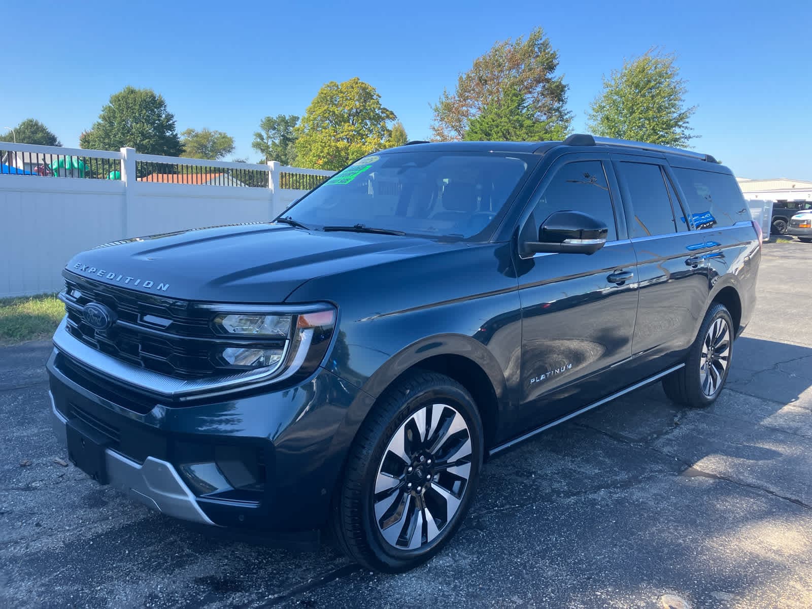 2025 Ford Expedition Max Platinum — photo 1 of 19