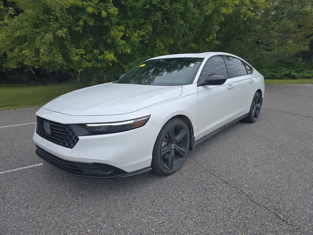 2025 Honda Accord Hybrid Sport-L — photo 1 of 19