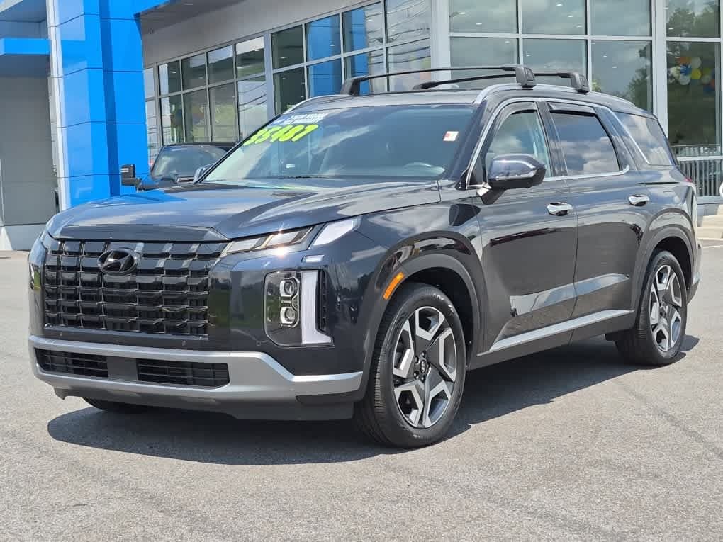 2024 Hyundai Palisade Base — photo 1 of 25