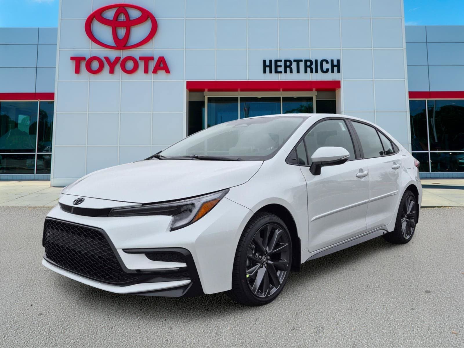 2026 Toyota Corolla SE — photo 1 of 37