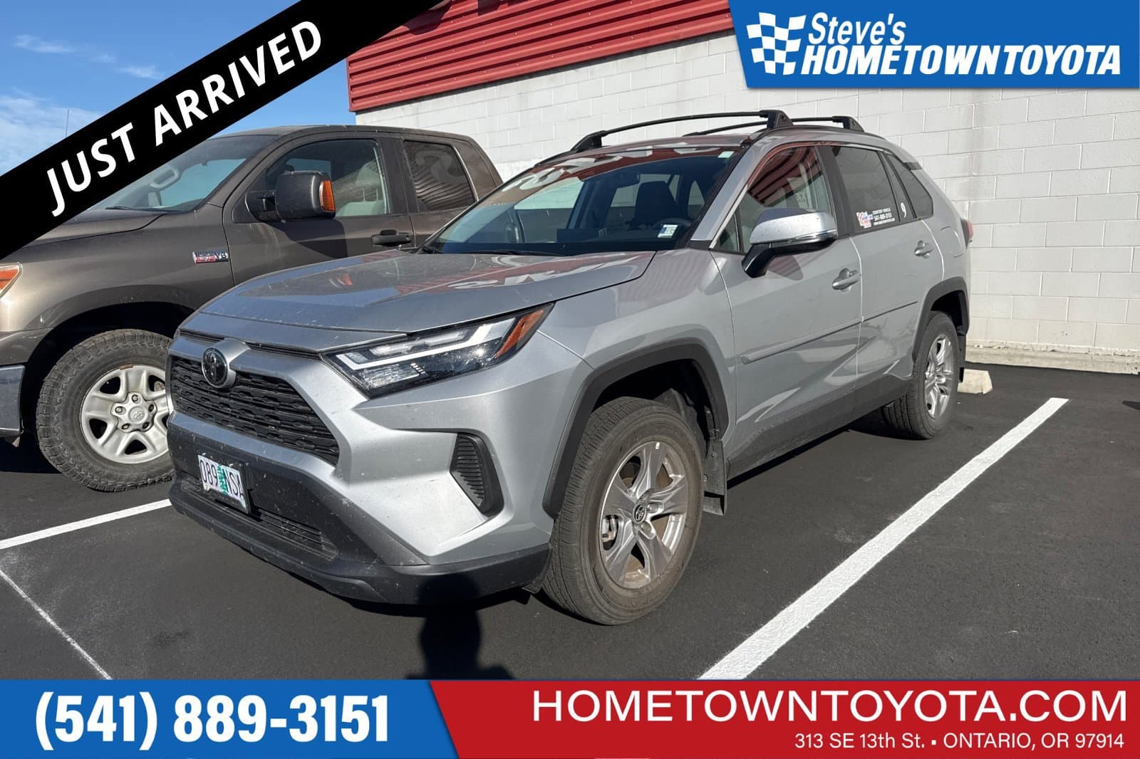 2025 Toyota RAV4 XLE — photo 1 of 22