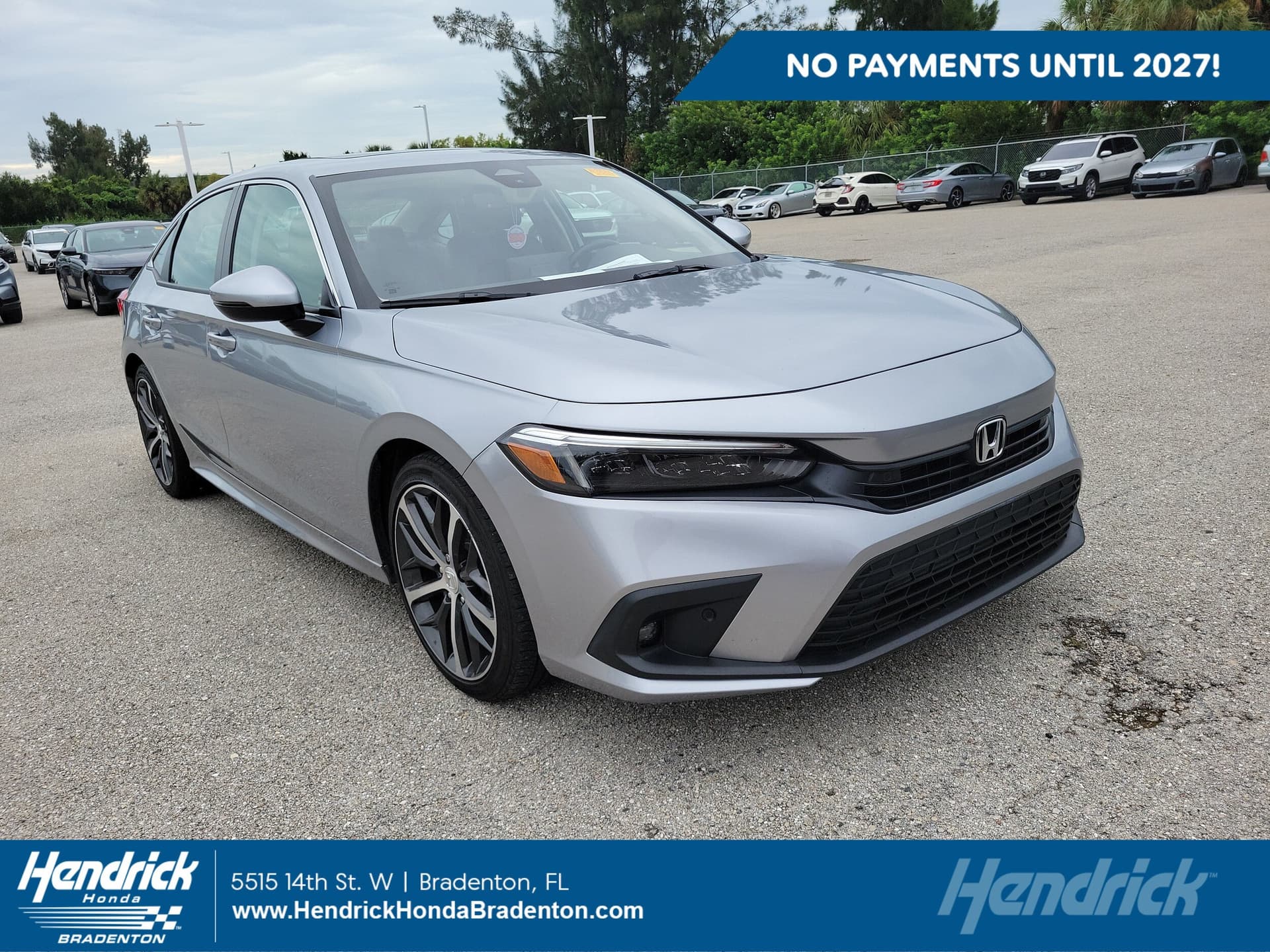 2024 Honda Civic Sedan Touring — photo 1 of 10