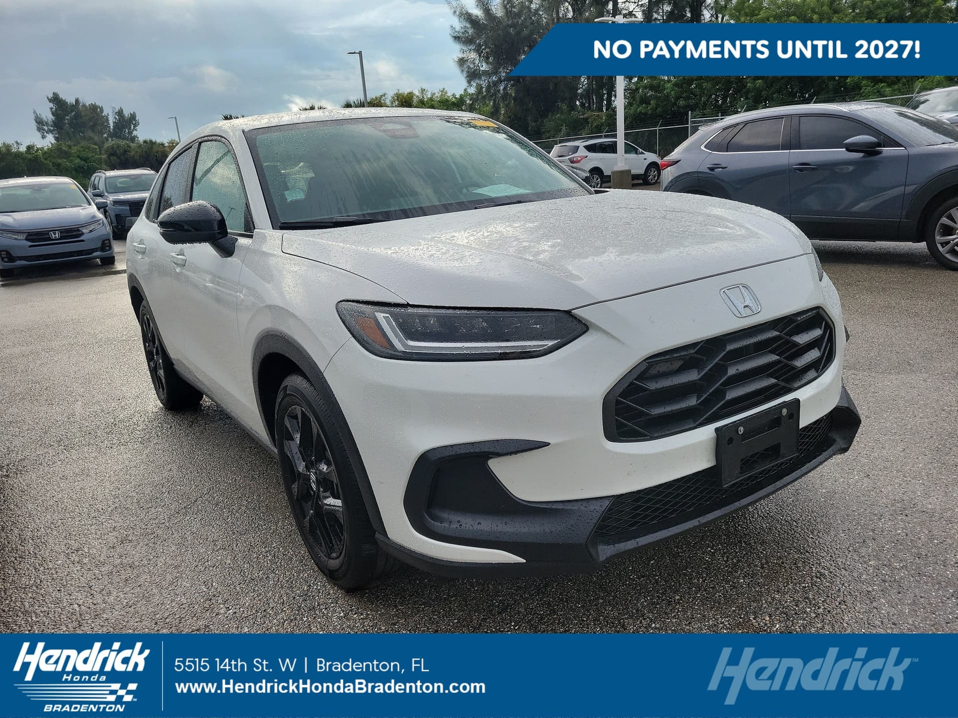 2024 Honda HR-V Base — photo 1 of 11