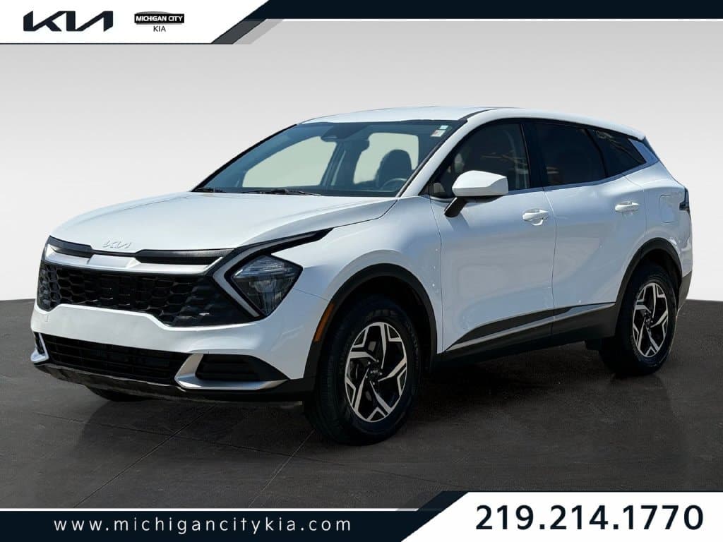 2023 Kia Sportage LX — photo 1 of 28
