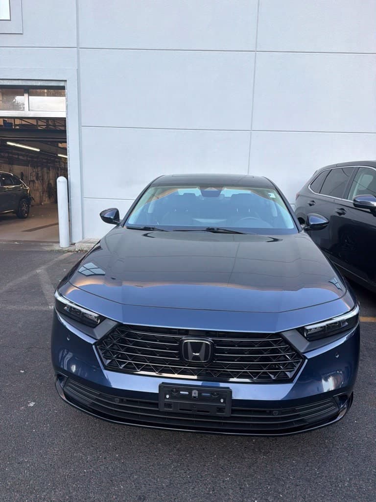 2024 Honda Accord Hybrid EX-L — photo 1 of 3