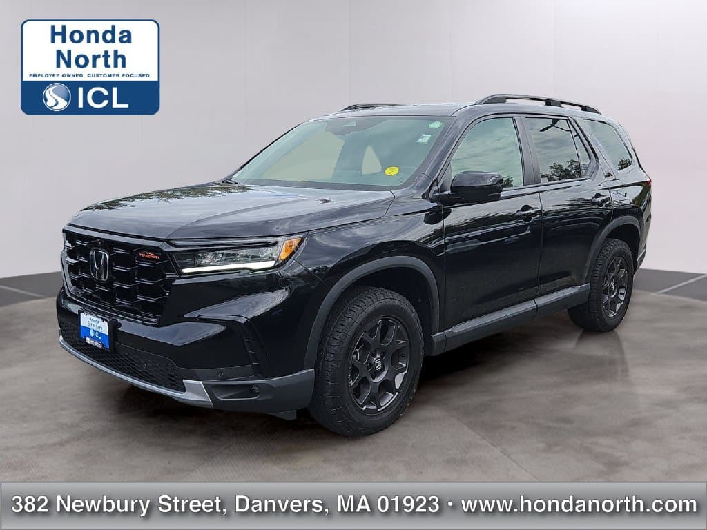 2025 Honda Pilot TrailSport — photo 1 of 34