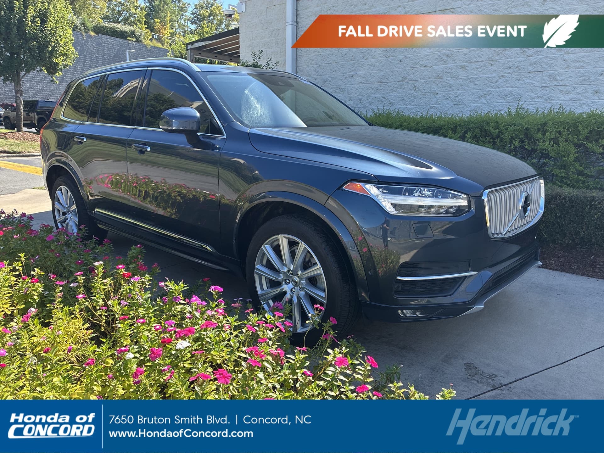 2019 Volvo XC90 Inscription — photo 1 of 12