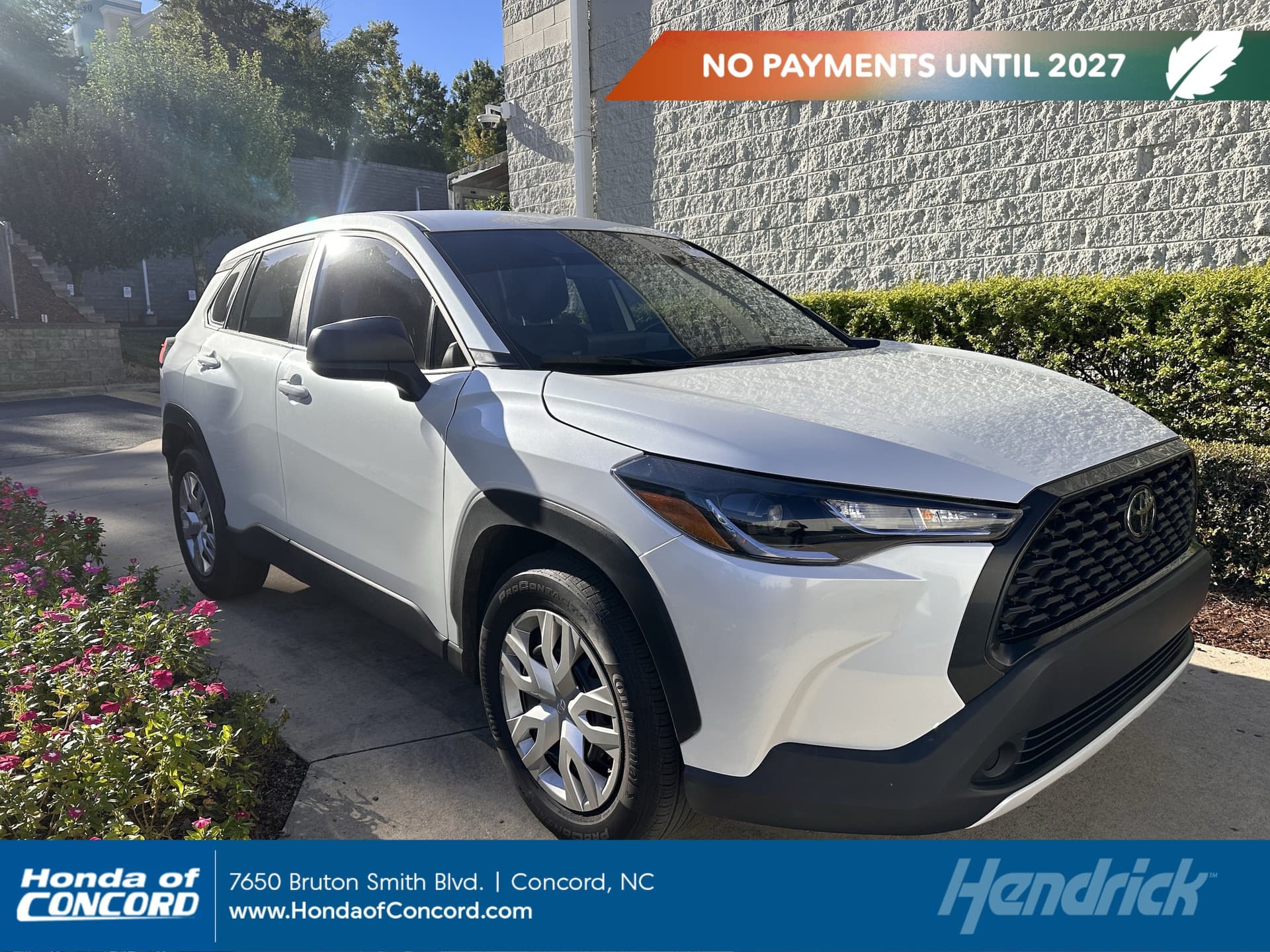 2025 Toyota Corolla Cross L — photo 1 of 4
