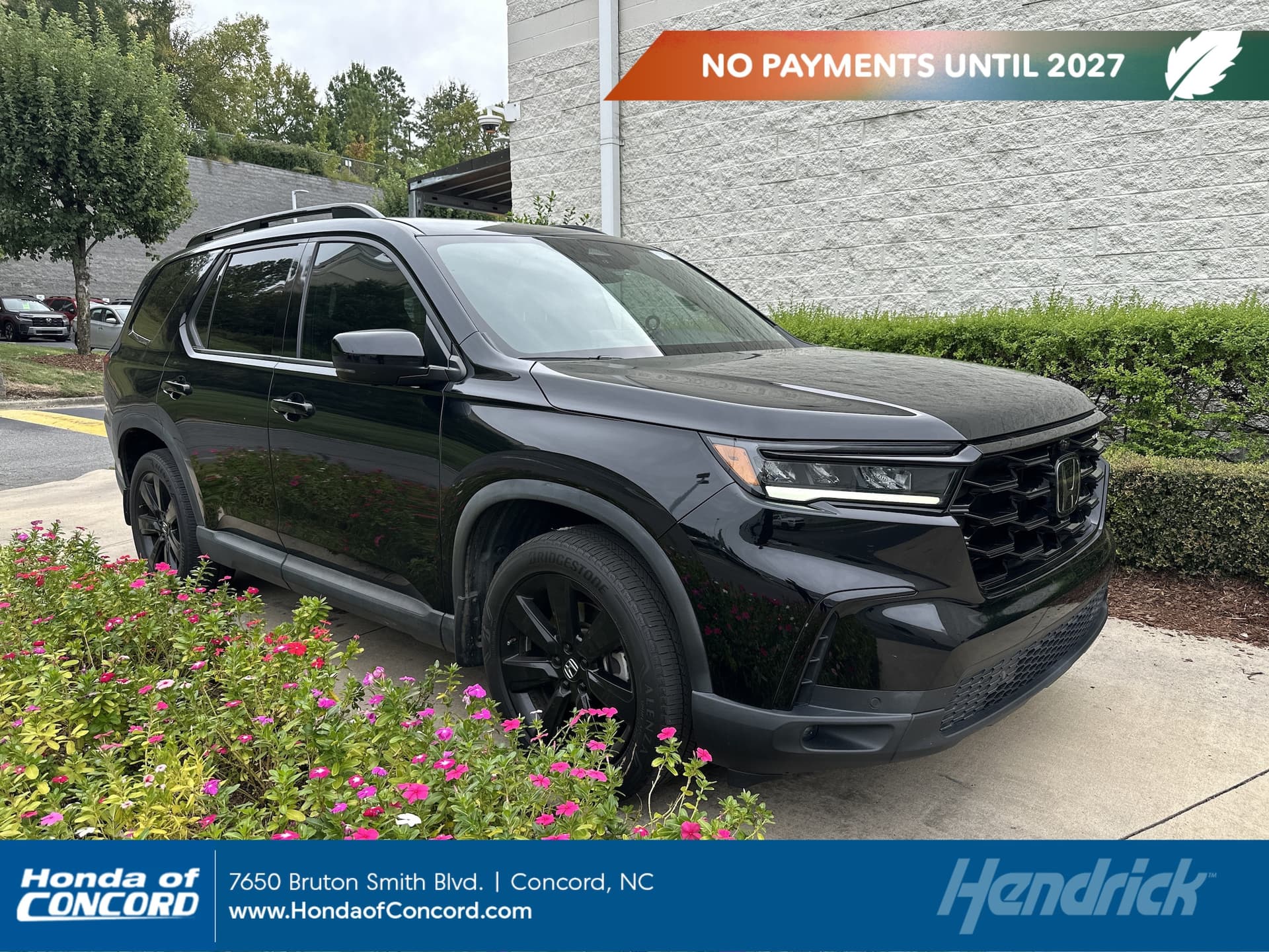 2025 Honda Pilot Black Edition — photo 1 of 8
