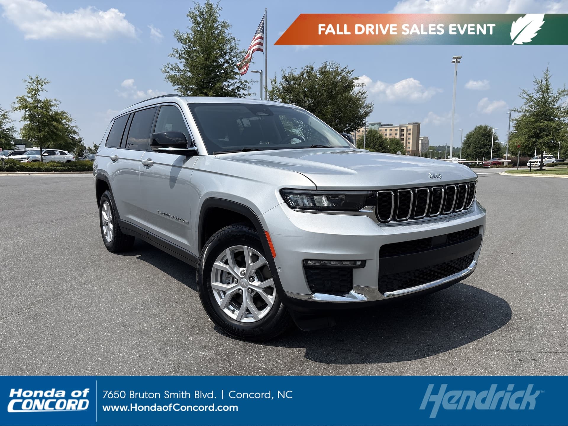 2023 Jeep Grand Cherokee L Limited — photo 1 of 49