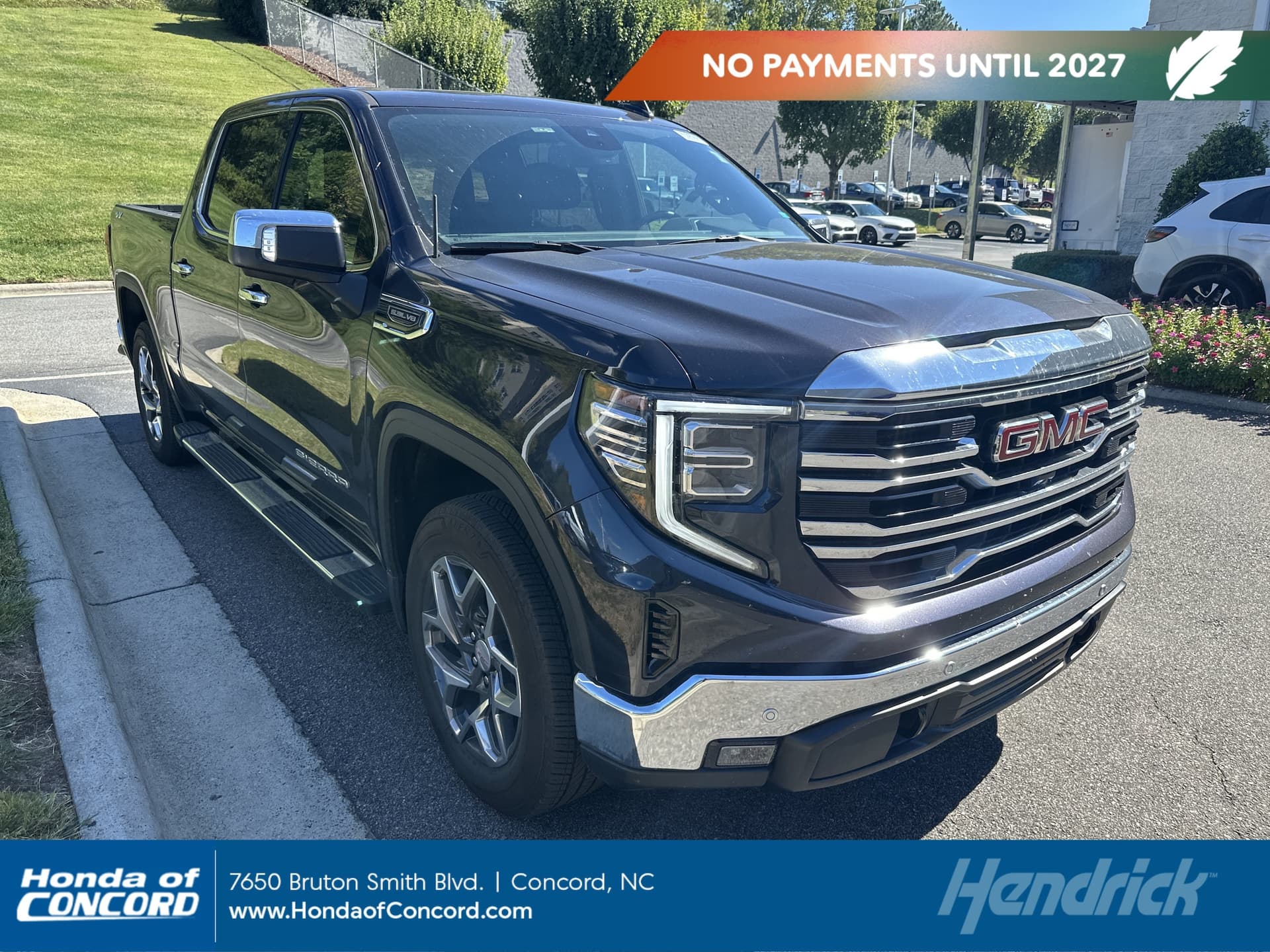2025 GMC Sierra 1500 SLT — photo 1 of 12