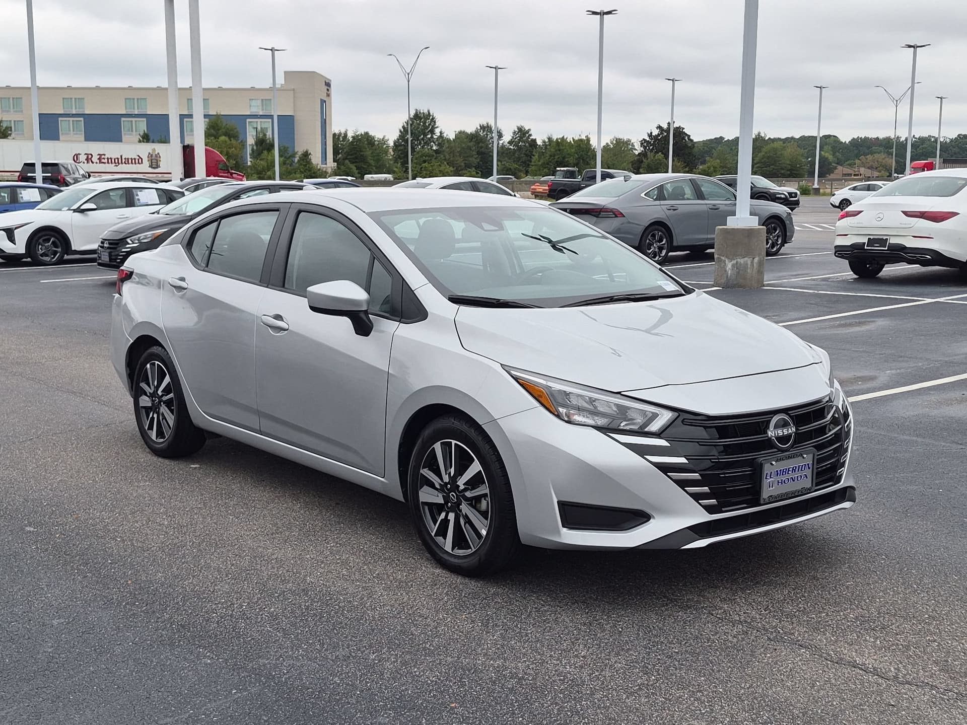 2025 Nissan Versa Base — photo 1 of 36