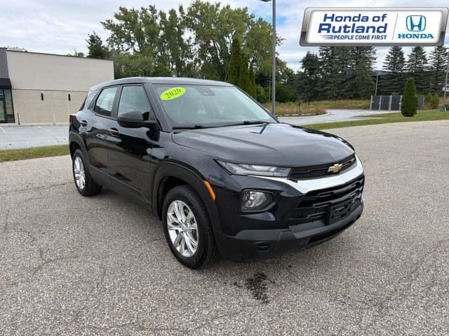2021 Chevrolet Trailblazer LS — photo 1 of 42