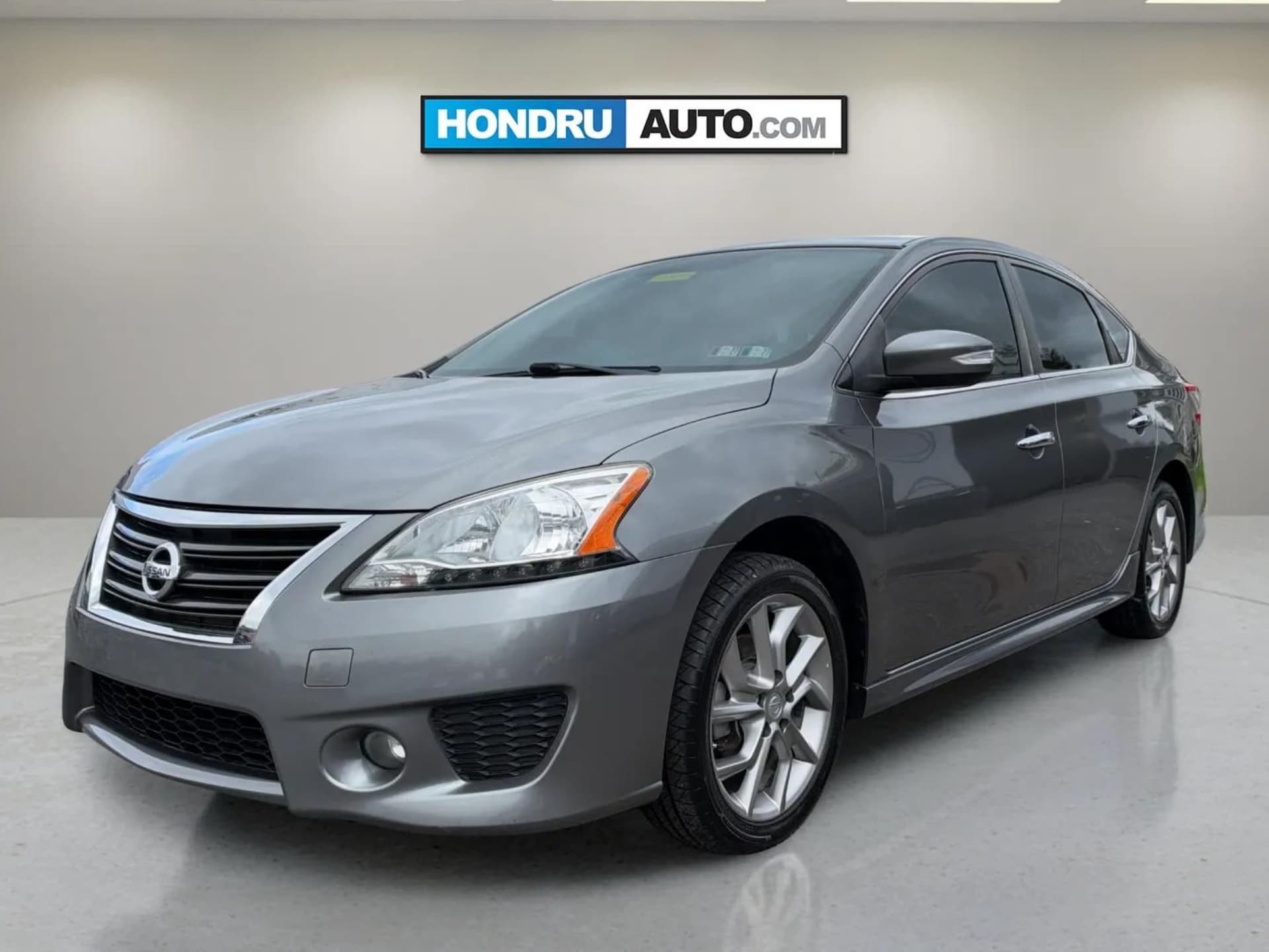 2015 Nissan Sentra SR — photo 1 of 21