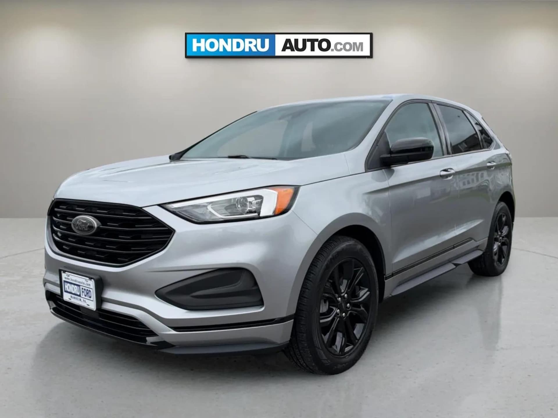 2023 Ford Edge SE — photo 1 of 21