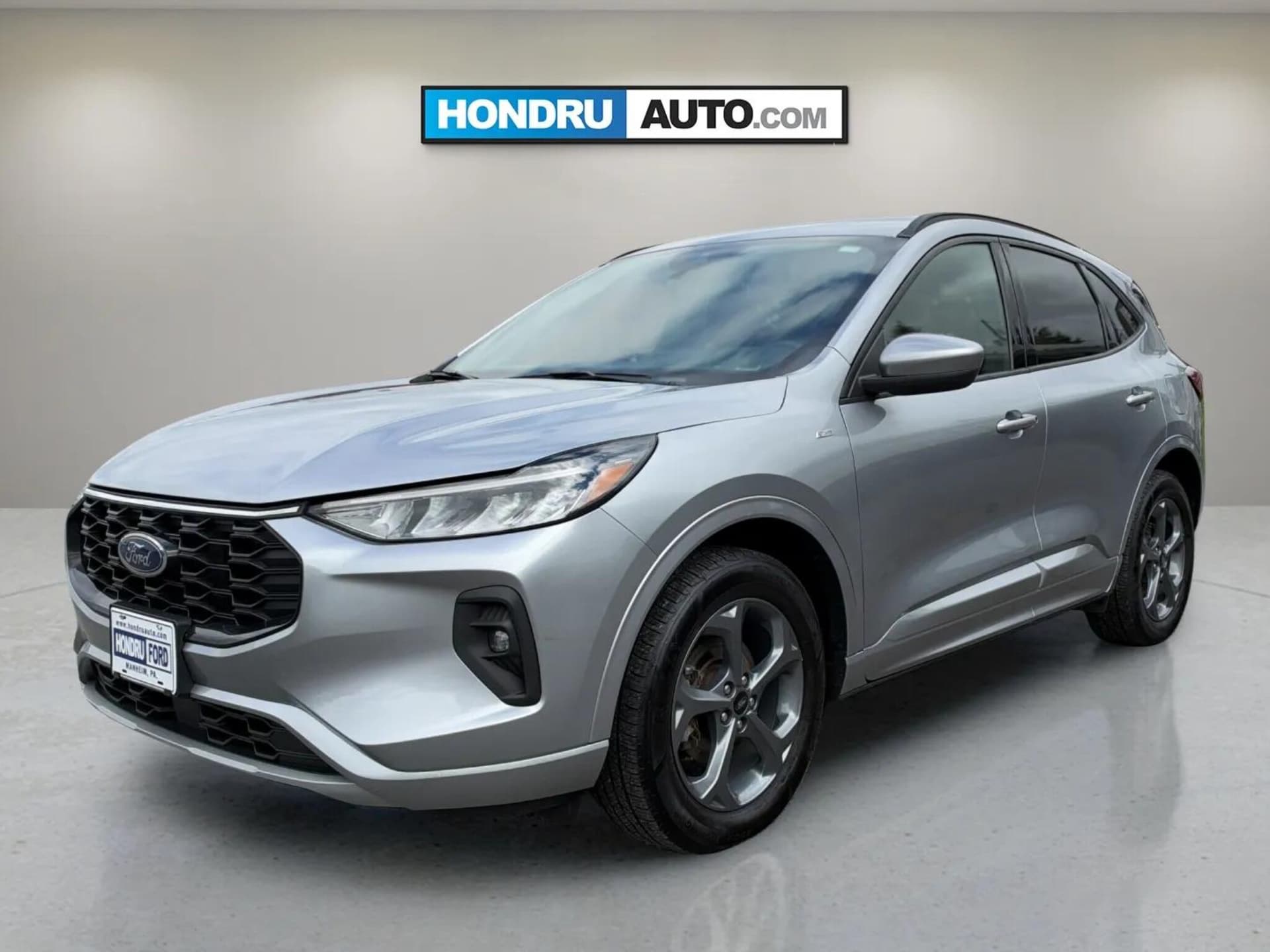 2023 Ford Escape ST-Line Select — photo 1 of 20