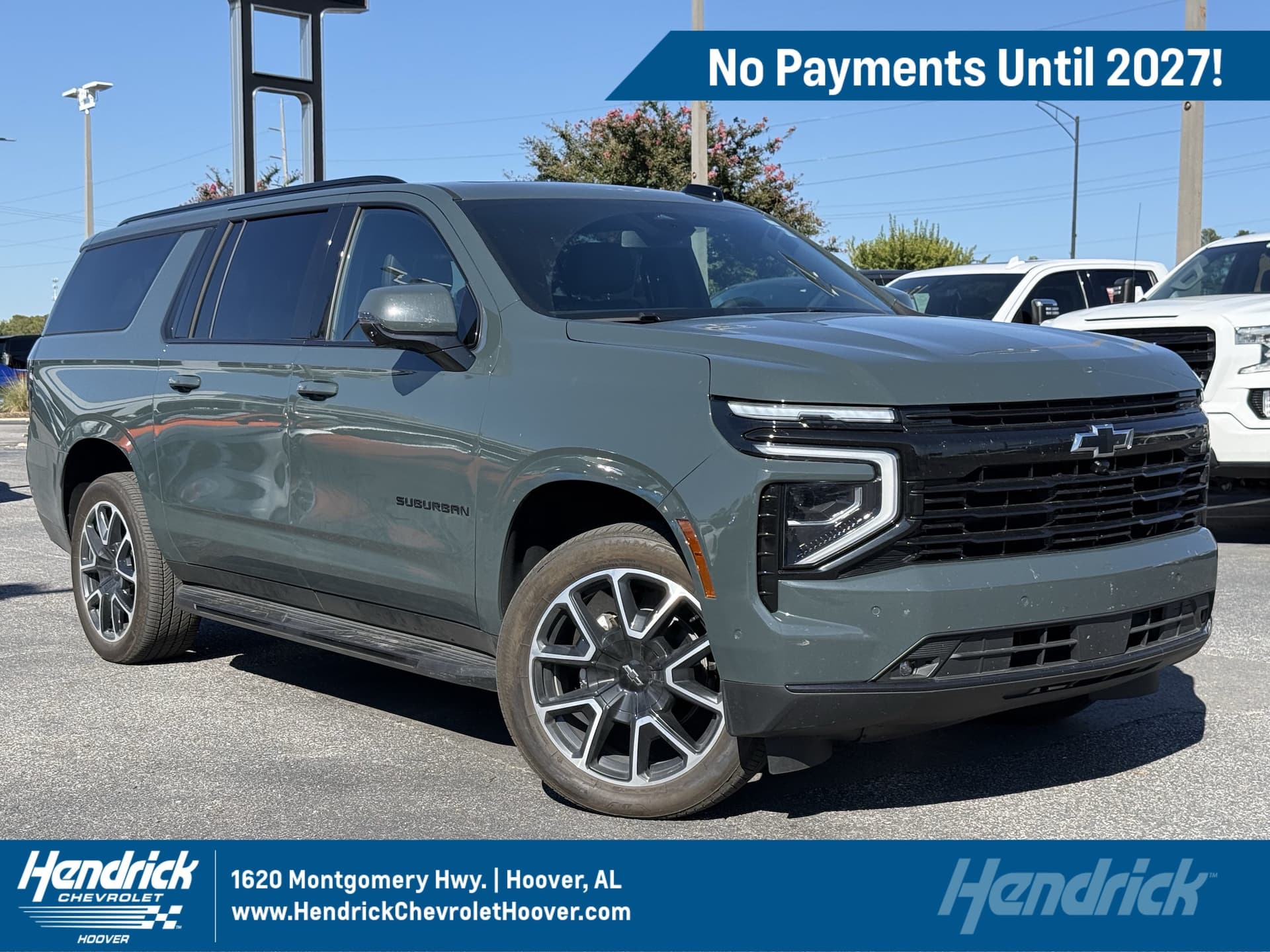 2026 Chevrolet Suburban Base — photo 1 of 17