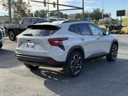Extra Photo