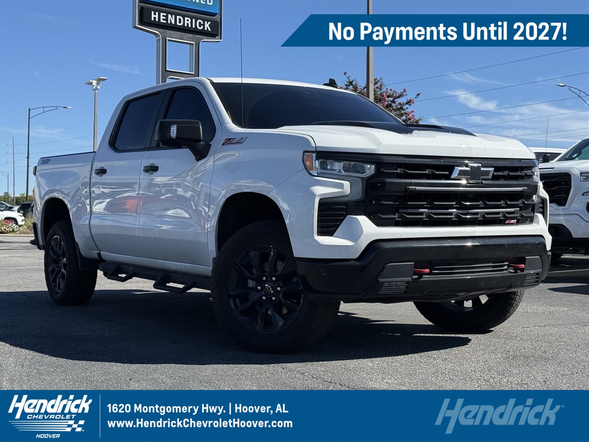 2022 Chevrolet Silverado 1500 LT Trail Boss — photo 1 of 17