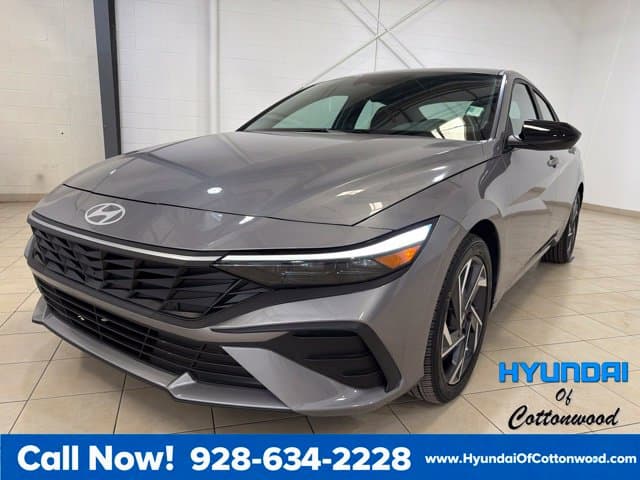 2025 Hyundai Elantra SEL Sport — photo 1 of 29