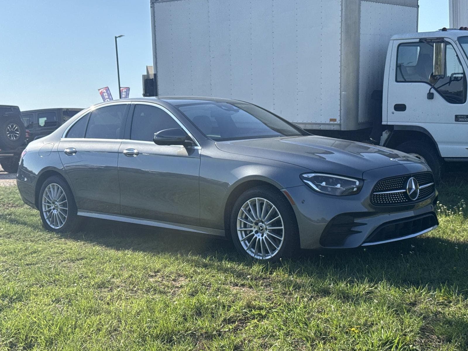 2022 Mercedes-Benz E-Class Base — photo 1 of 7