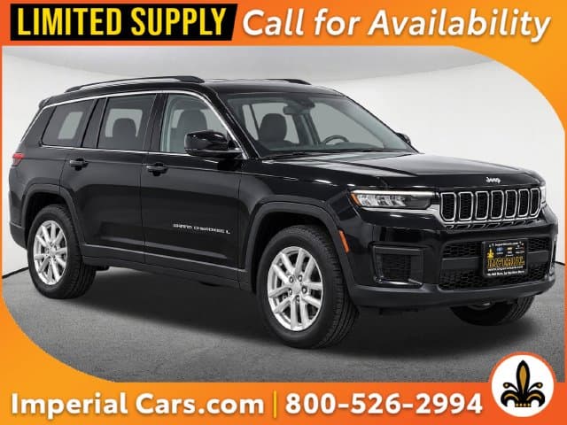 2023 Jeep Grand Cherokee L Laredo — photo 1 of 13