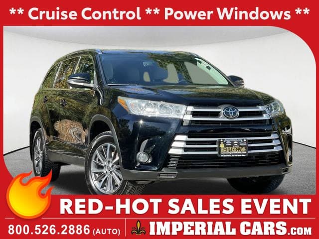 2019 Toyota Highlander XLE — photo 1 of 43