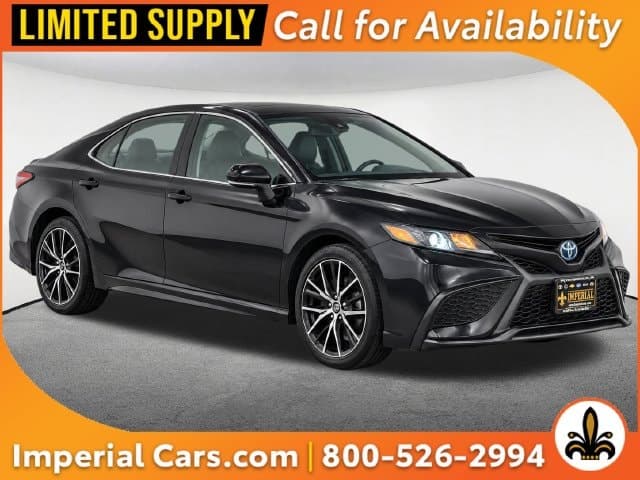 2024 Toyota Camry Base — photo 1 of 13