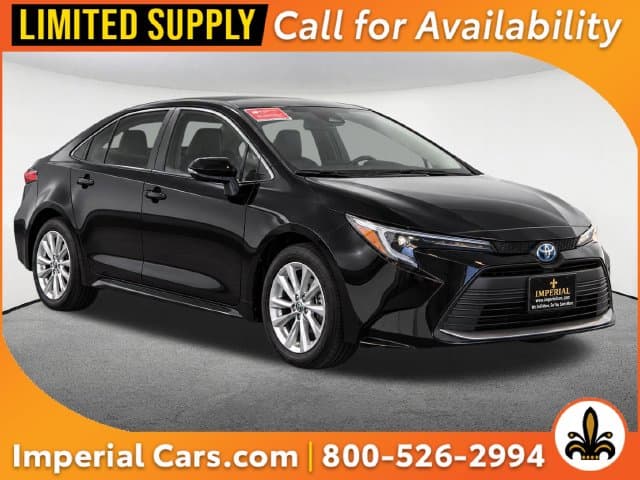 2025 Toyota Corolla Hybrid XLE — photo 1 of 13