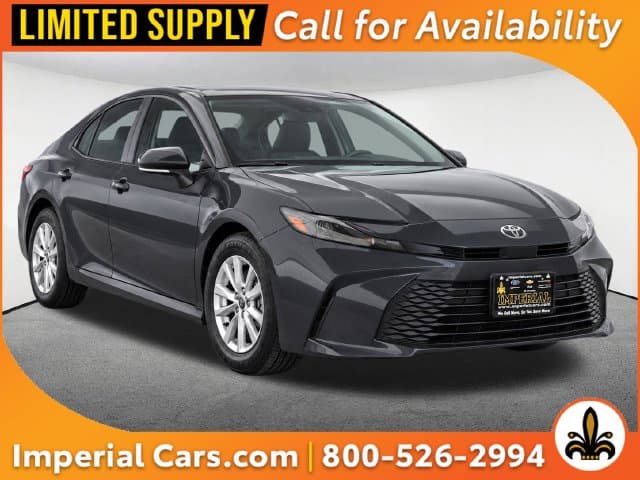 2026 Toyota Camry LE — photo 1 of 13