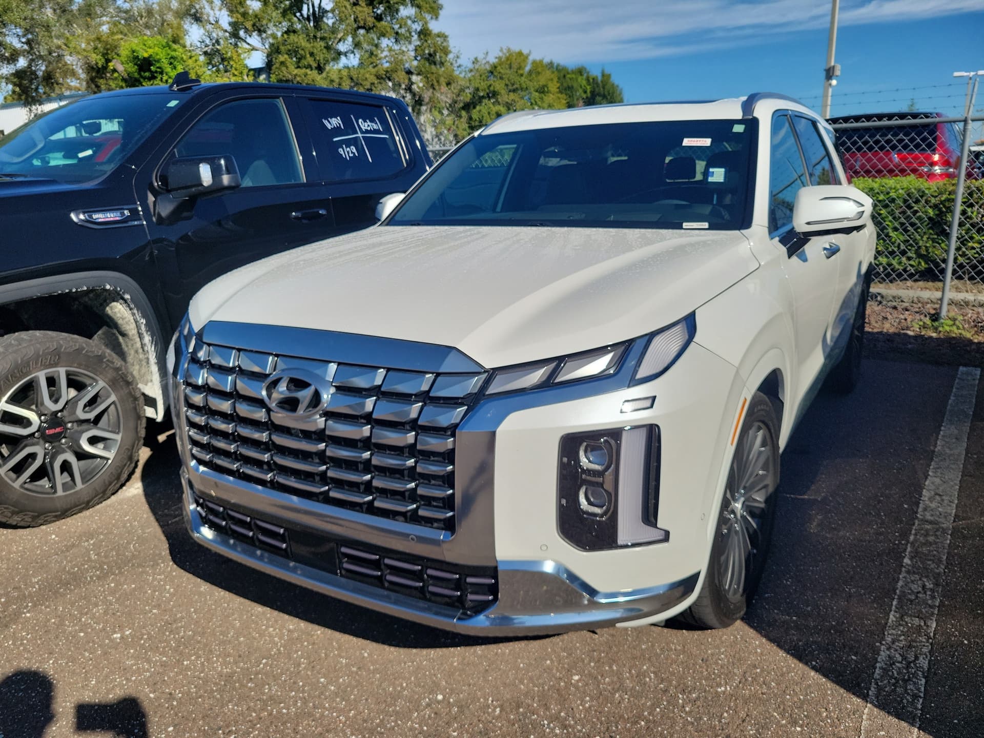 2023 Hyundai Palisade Calligraphy — photo 1 of 5