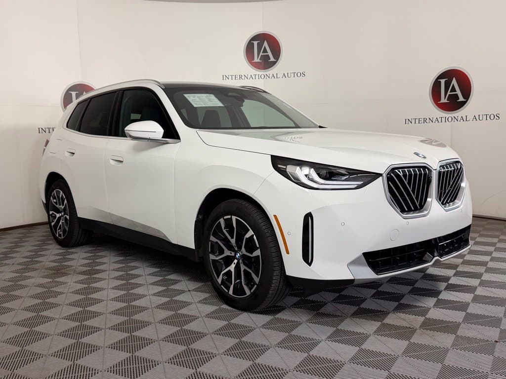 2026 BMW X3 30 xDrive — photo 1 of 37