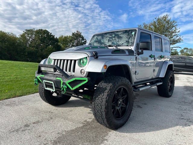 2017 Jeep Wrangler Sahara — photo 1 of 6