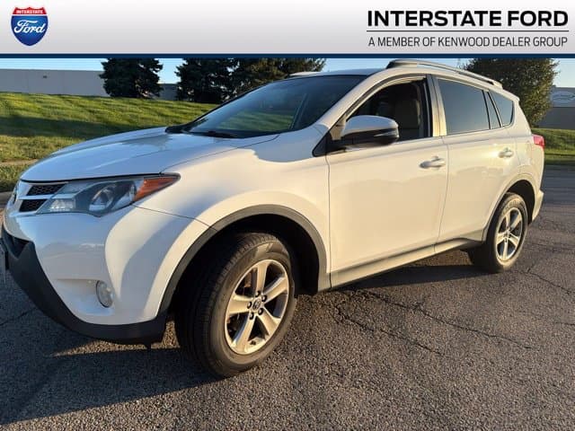2015 Toyota RAV4 XLE — photo 1 of 4