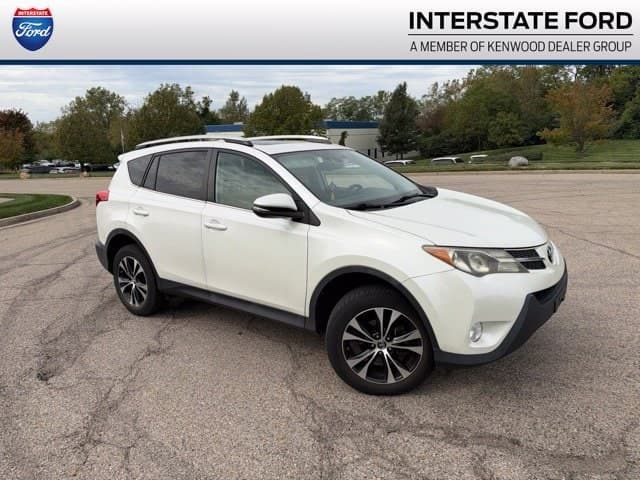 2015 Toyota RAV4 Limited — photo 1 of 7