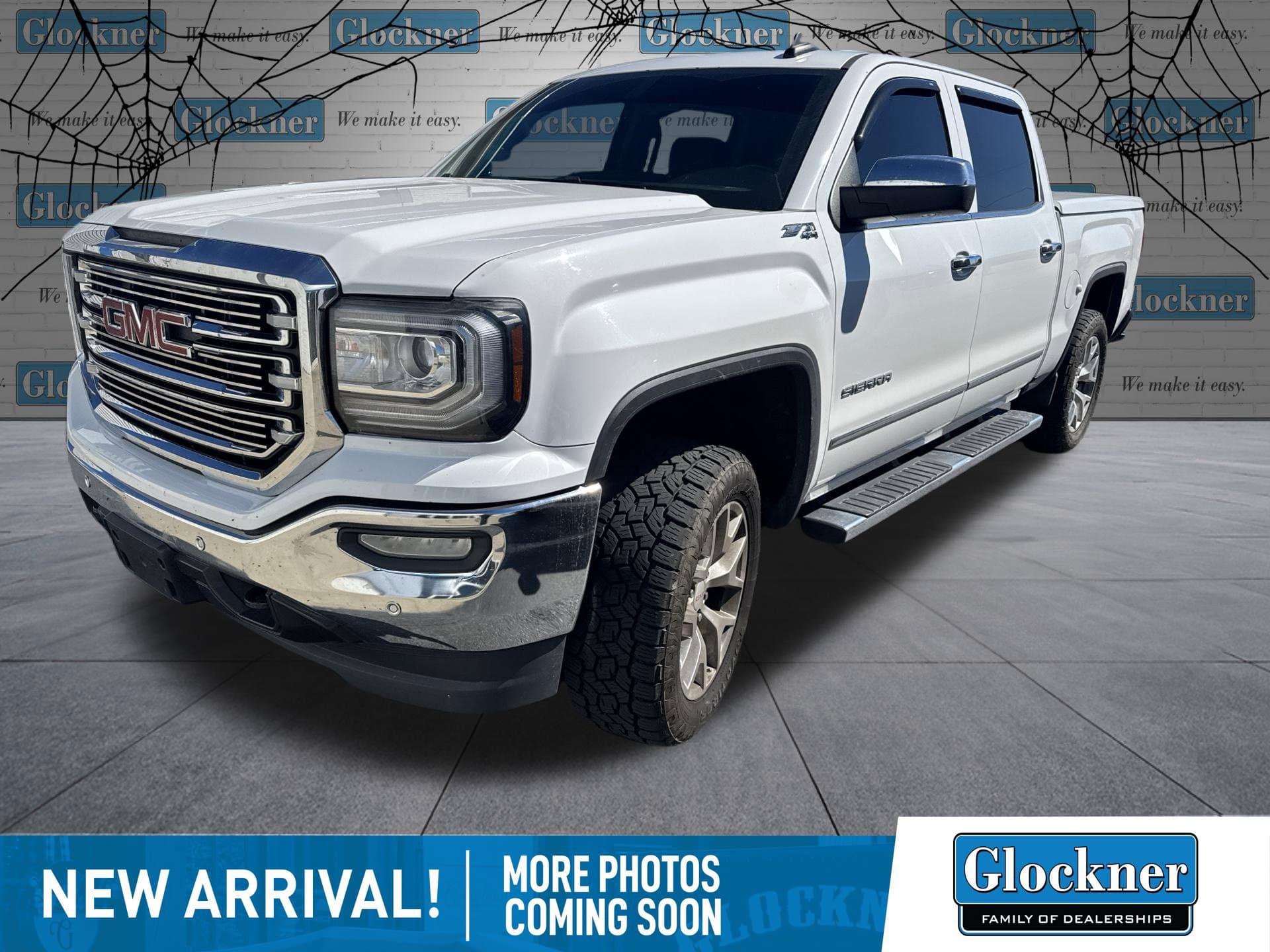 2017 GMC Sierra 1500 SLT — photo 1 of 10