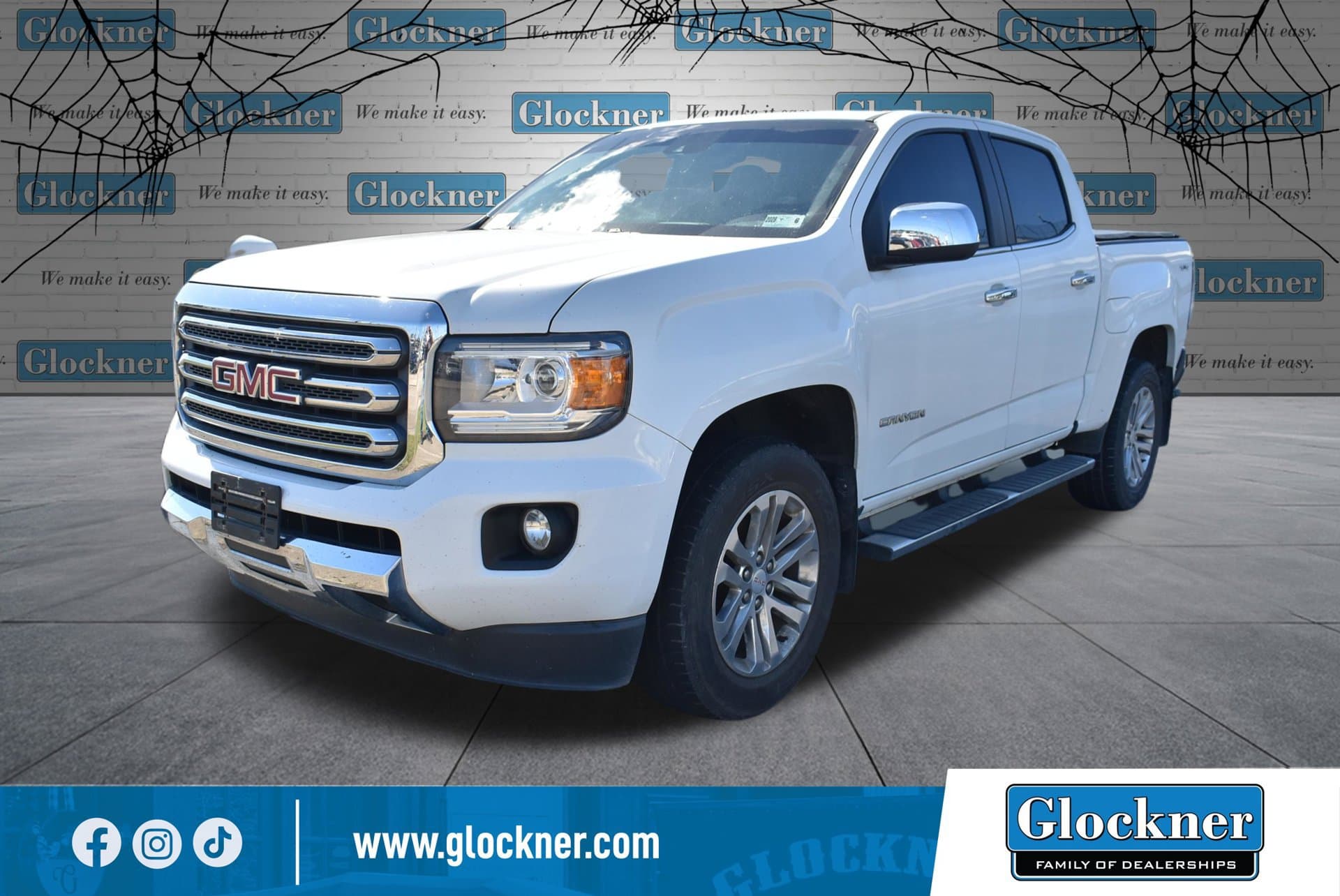 2015 GMC Canyon 4WD SLT — photo 1 of 19