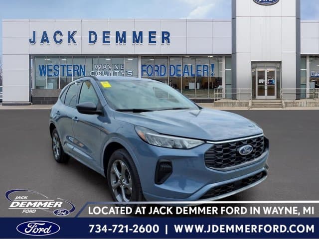 2024 Ford Escape ST-Line — photo 1 of 21