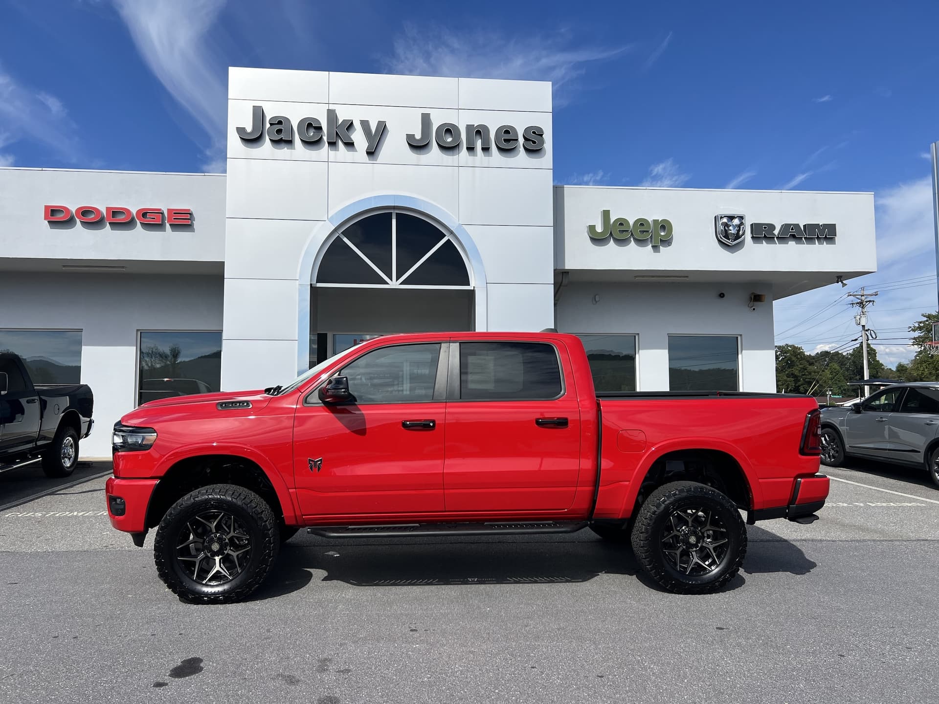 2025 RAM 1500 Big Horn — photo 1 of 40